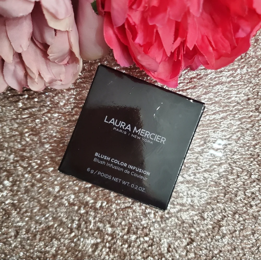LAURA MERCIER COLOR INFUSION BLUSH IN PASSIONFRUIT (shimmering Pink)